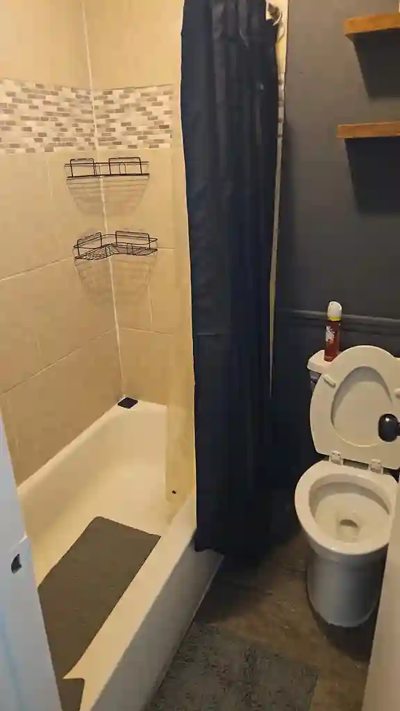 Furnished Rm w/ Private Bathroom