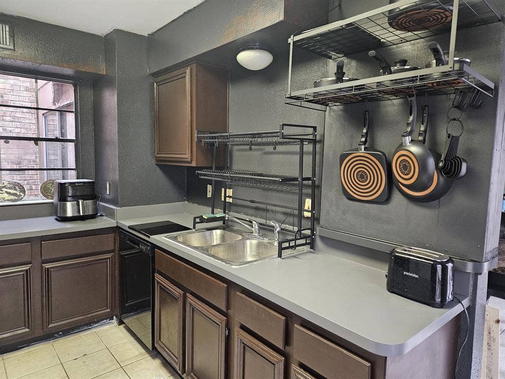 Furnished  Rm w/ Private Bathroom