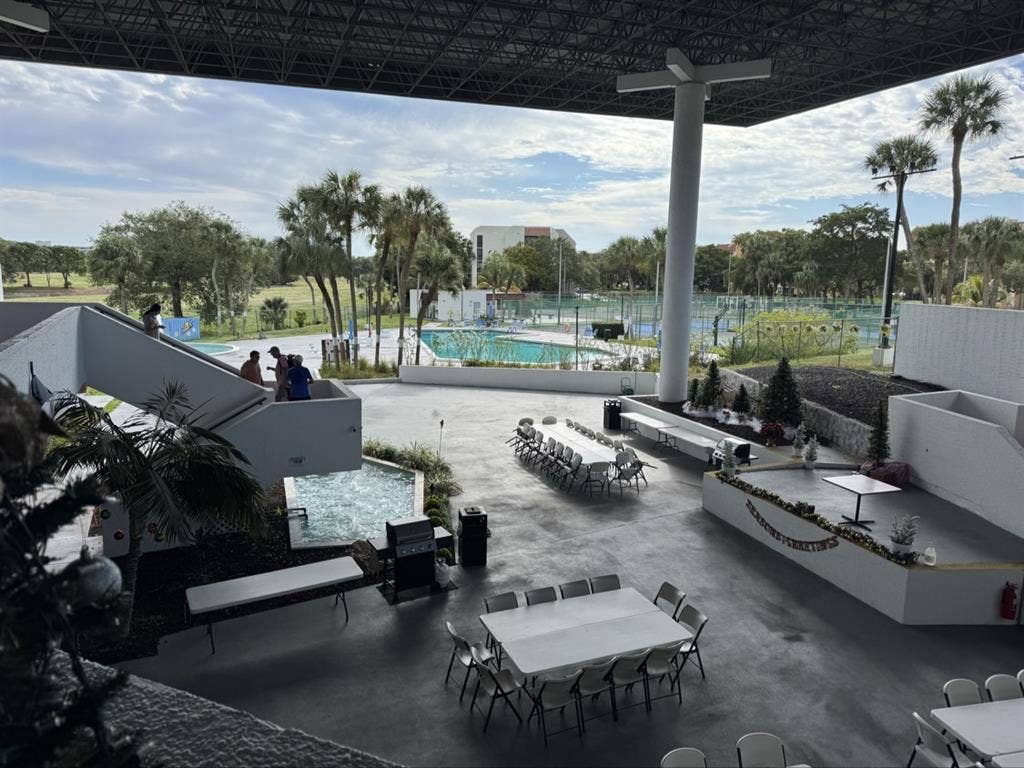 Room, walk in closet, large bath