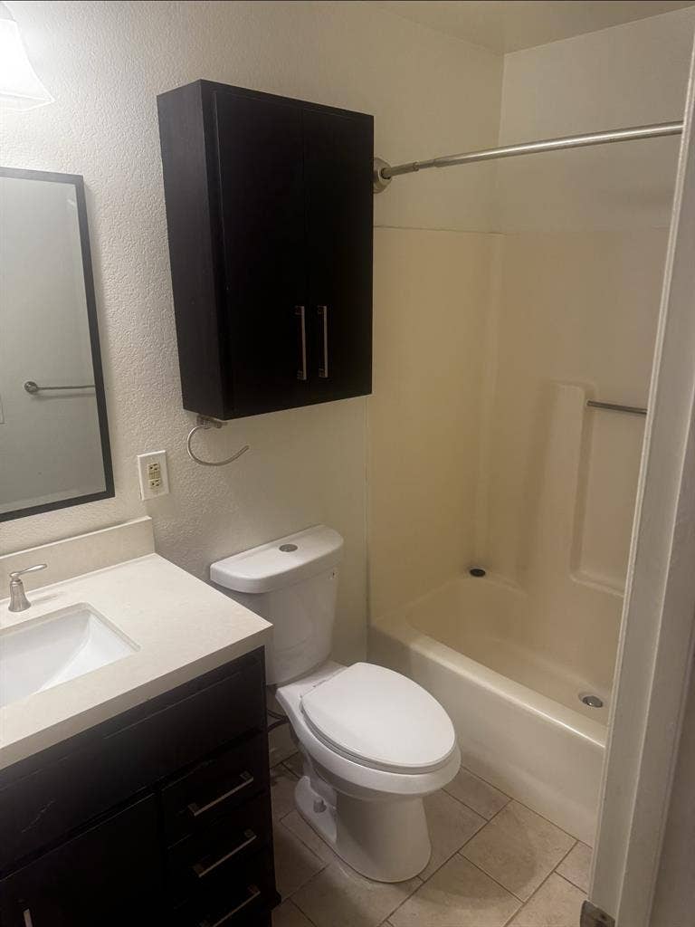 Room with bathroom for rent