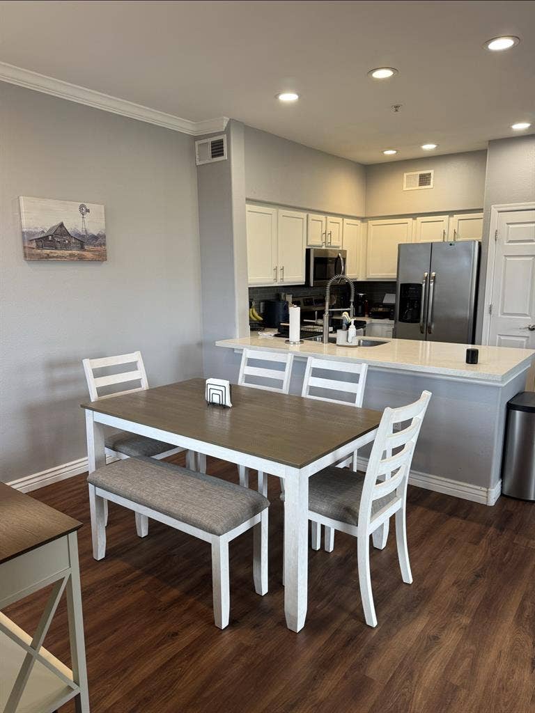 Room available in North Scottsdale