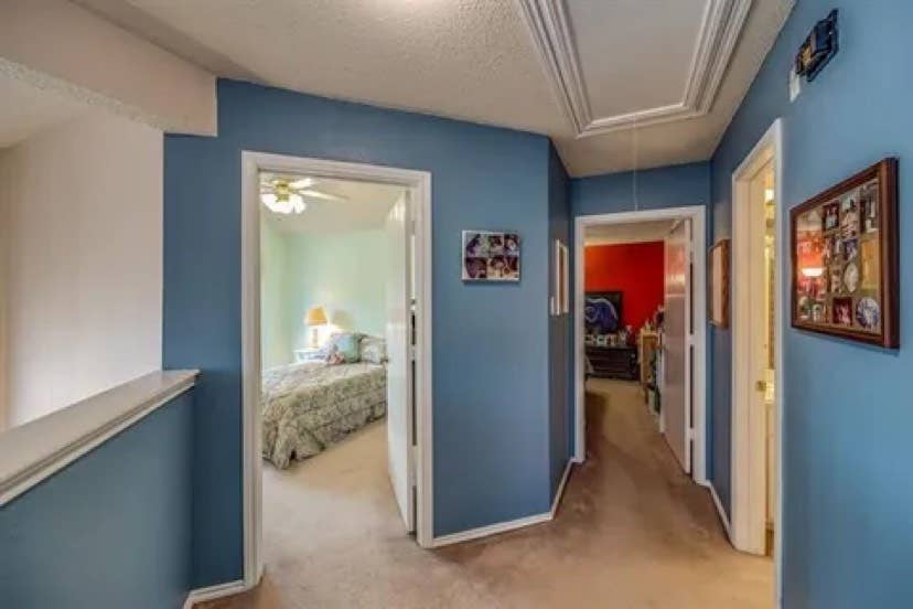 two story / W pool & parking