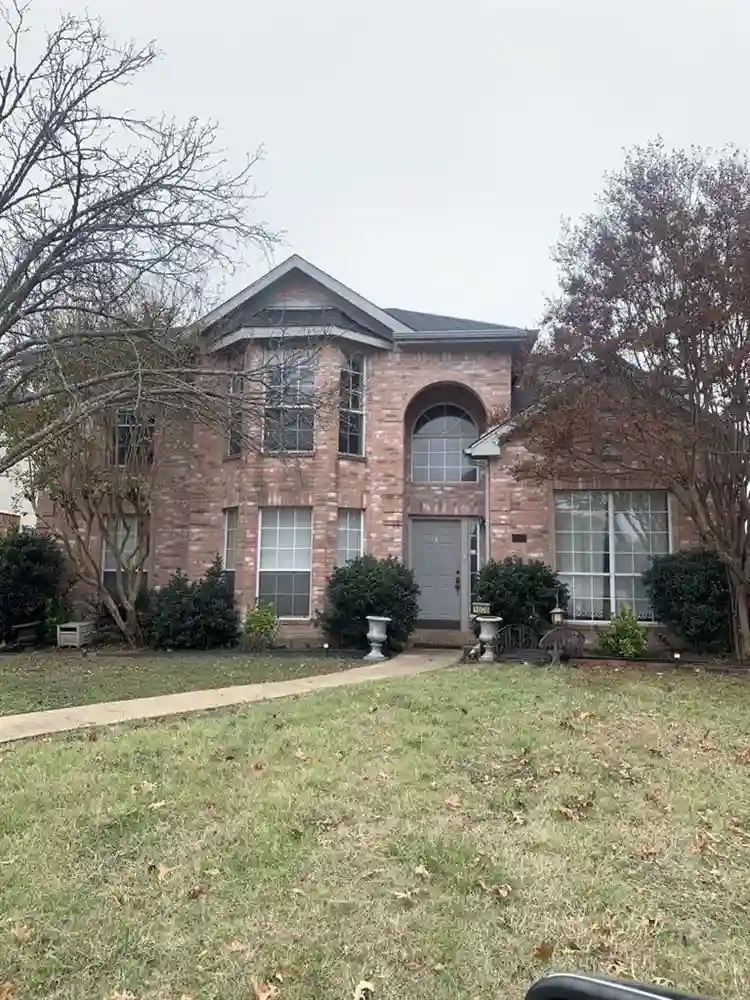 two story / W pool & parking