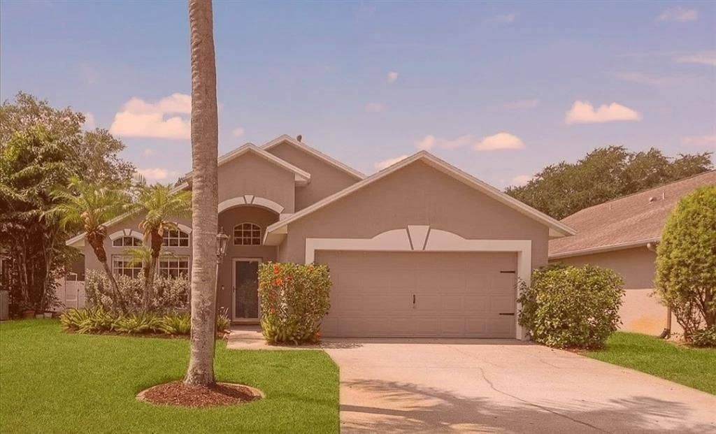 Room available for rent