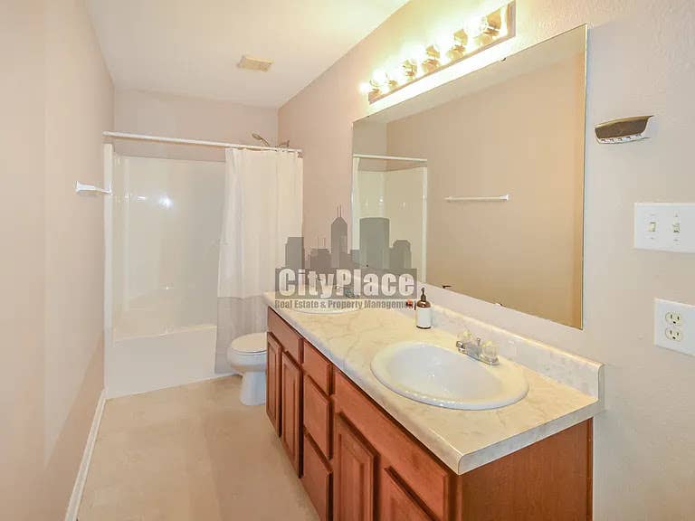 Rooms in a nice house