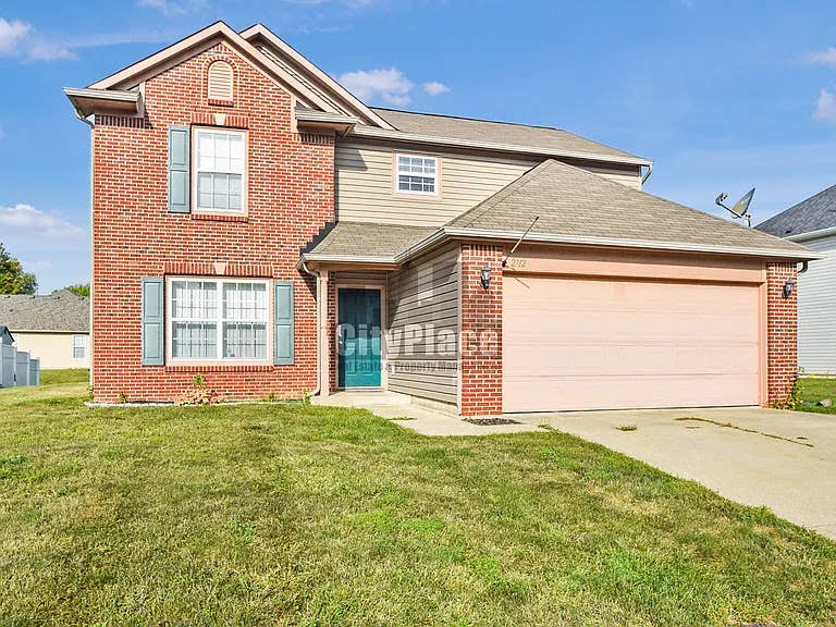 Rooms in a nice house