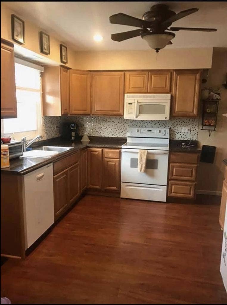 FurnishedRoom fullBath 2Fridge+more