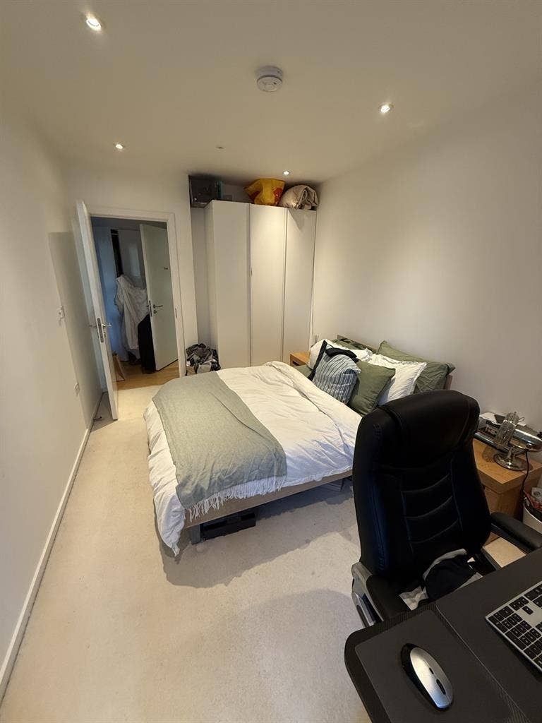 Room - East Village- Stratford LDN
