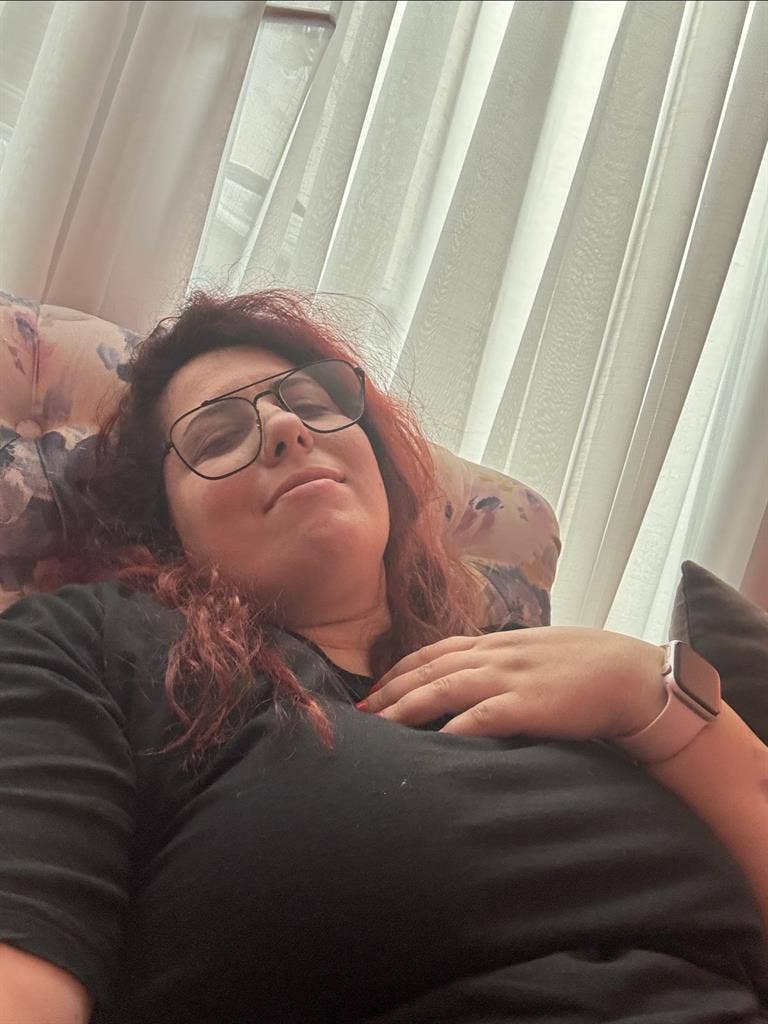 BAYAN EV ARKADAŞI ARIYORUM