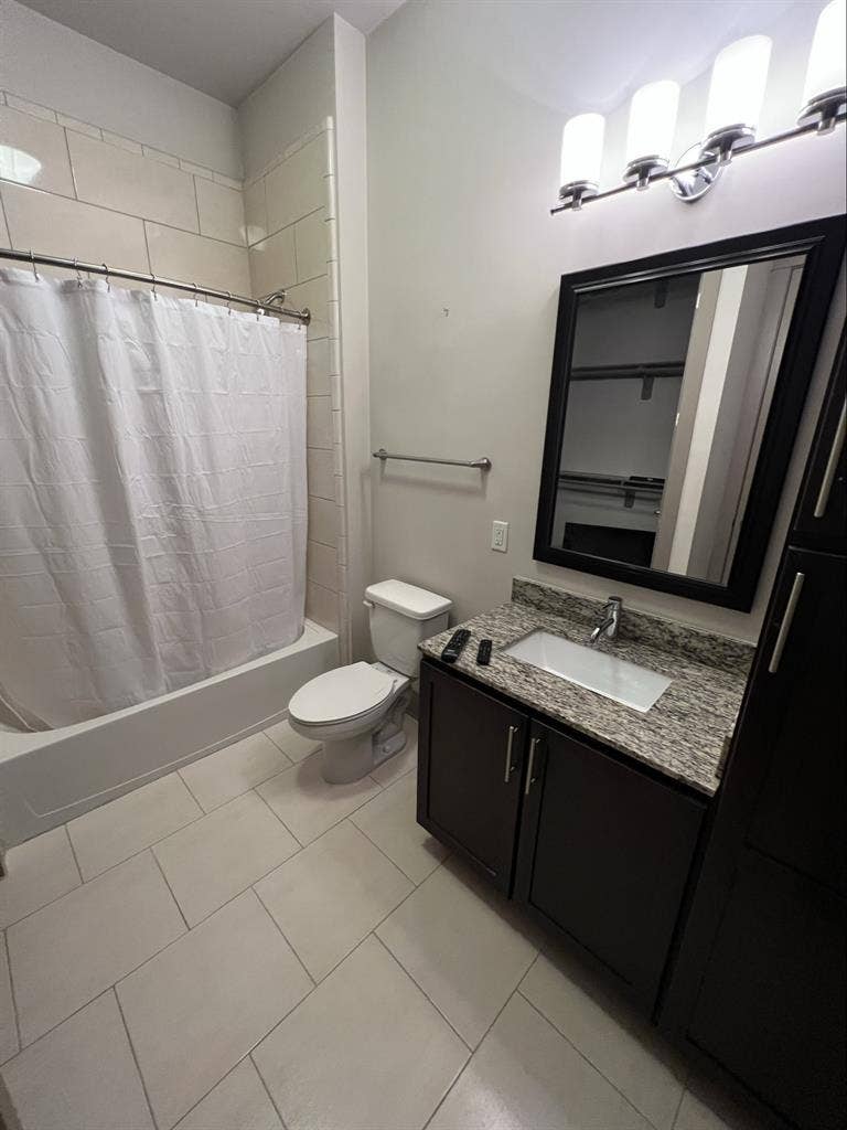 Beautiful Sandy Springs Apartment