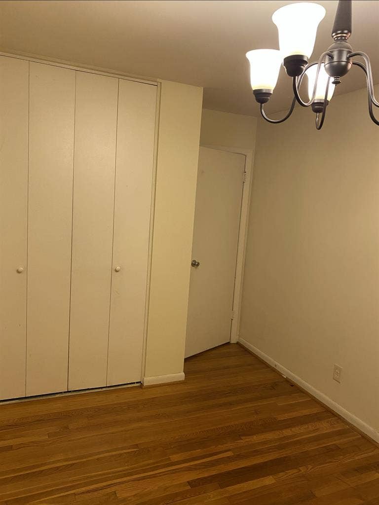 One bedroom apartment available!