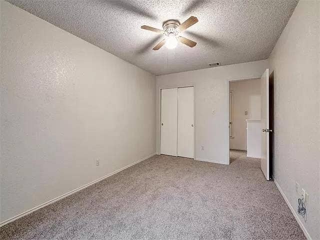 ROOM IN THE PFLUG | 2-Story House