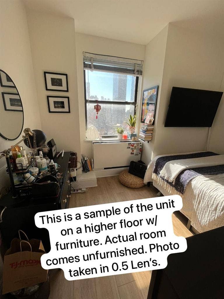 ✨Spacious Room in Midtown South✨
