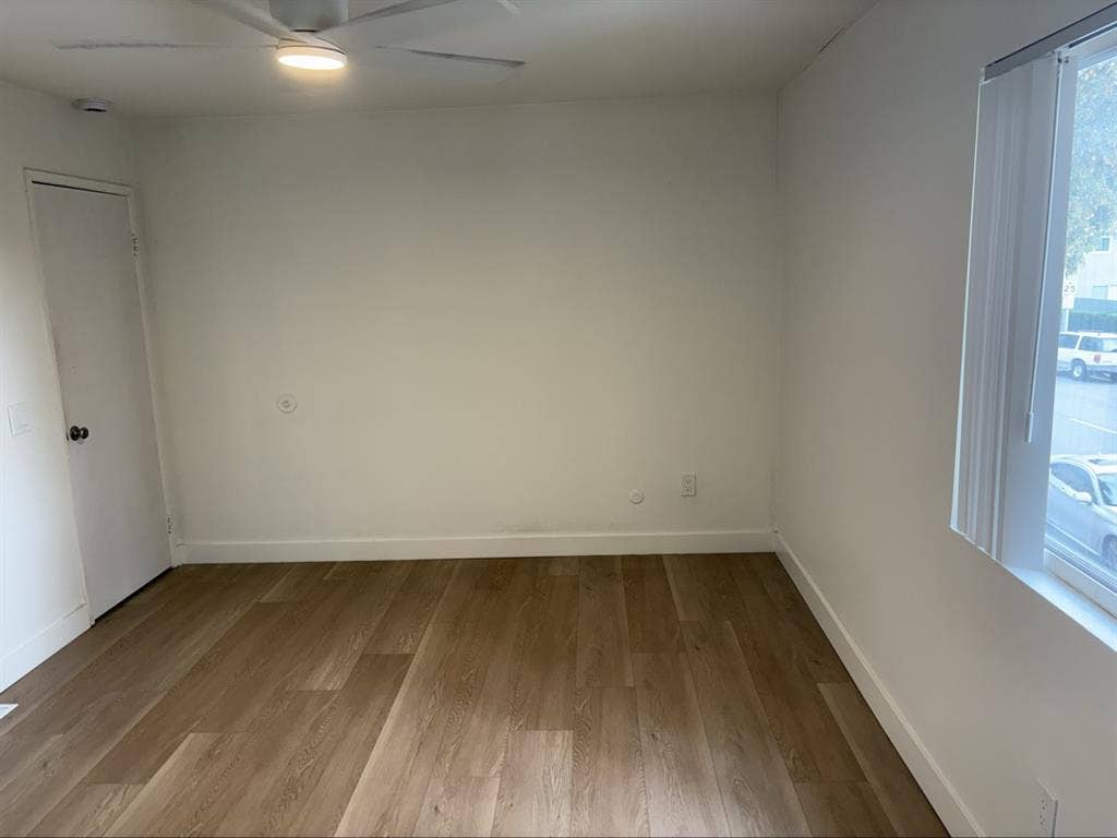 Spacious apartment in Costa Mesa