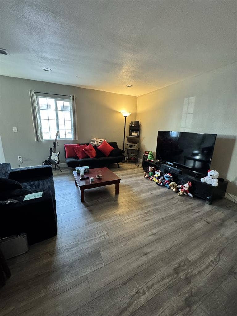 Private Bedroom for Rent