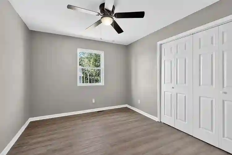 Spacious newly renovated home M/R