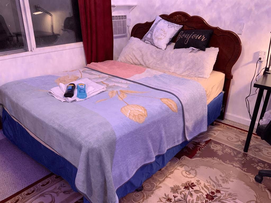 Lrge, Fully Furnished Single Bdroom