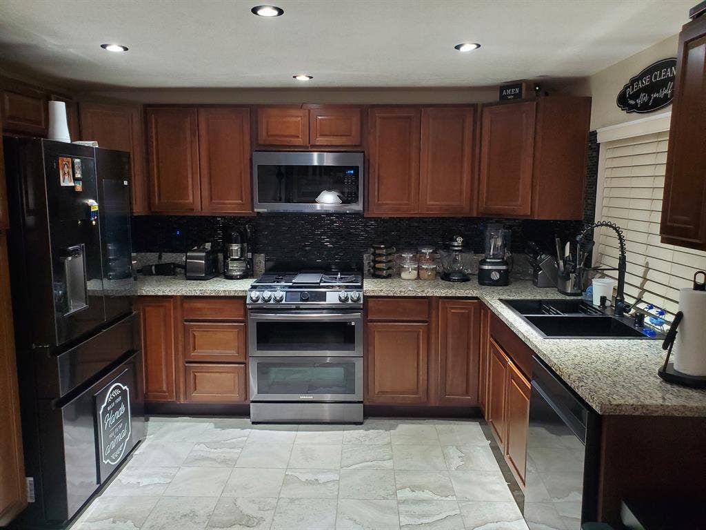 Room for rent furnished