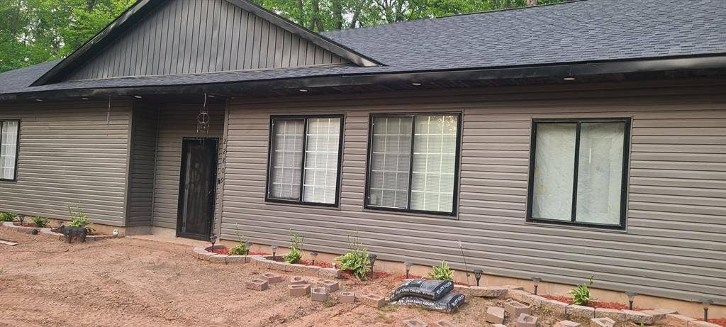 Room for rent seek female renter