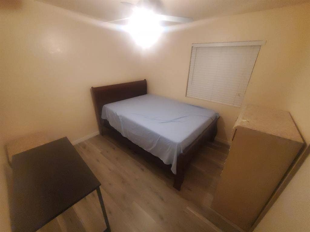 Room for rent furnished/unfurnished