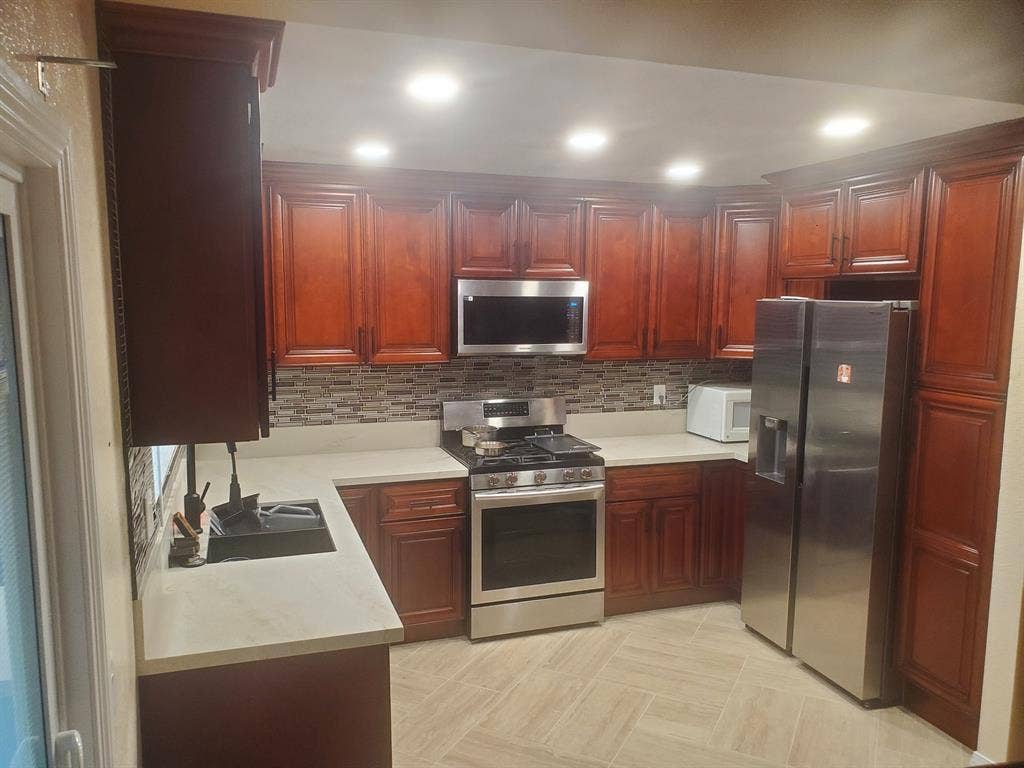 Room for rent furnished/unfurnished