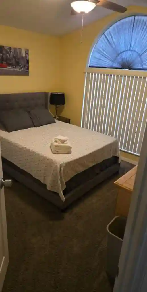 Rooms for rent in a quite home