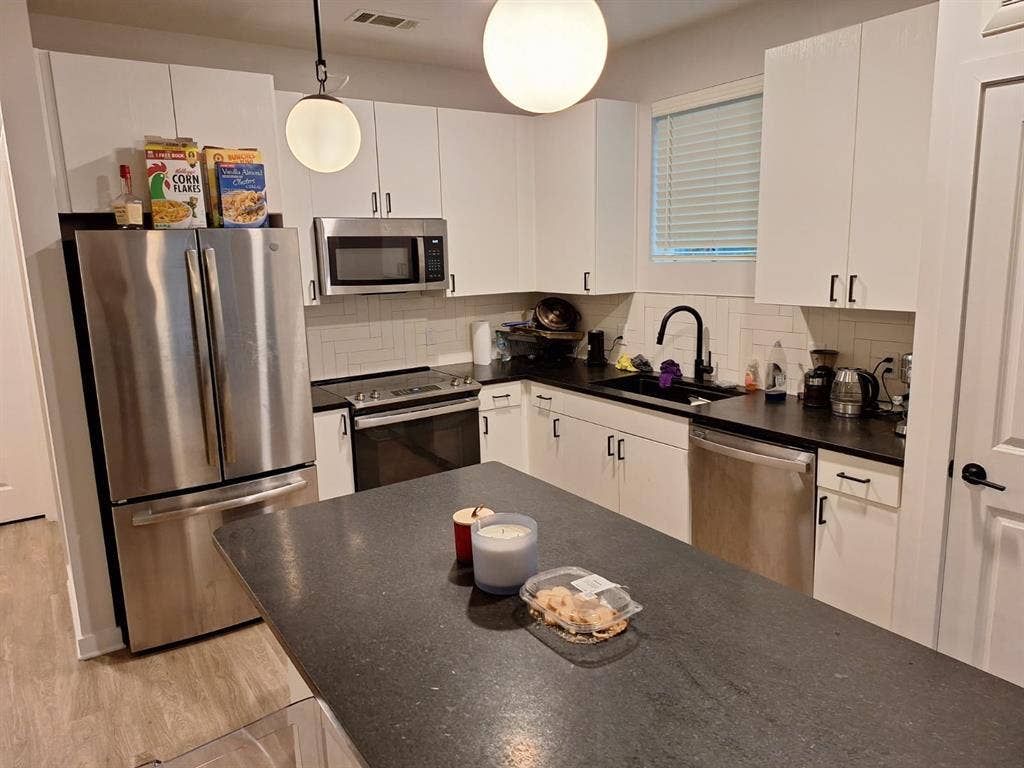 Room in North Charleston