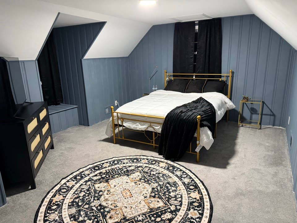 bath (individual rooms)