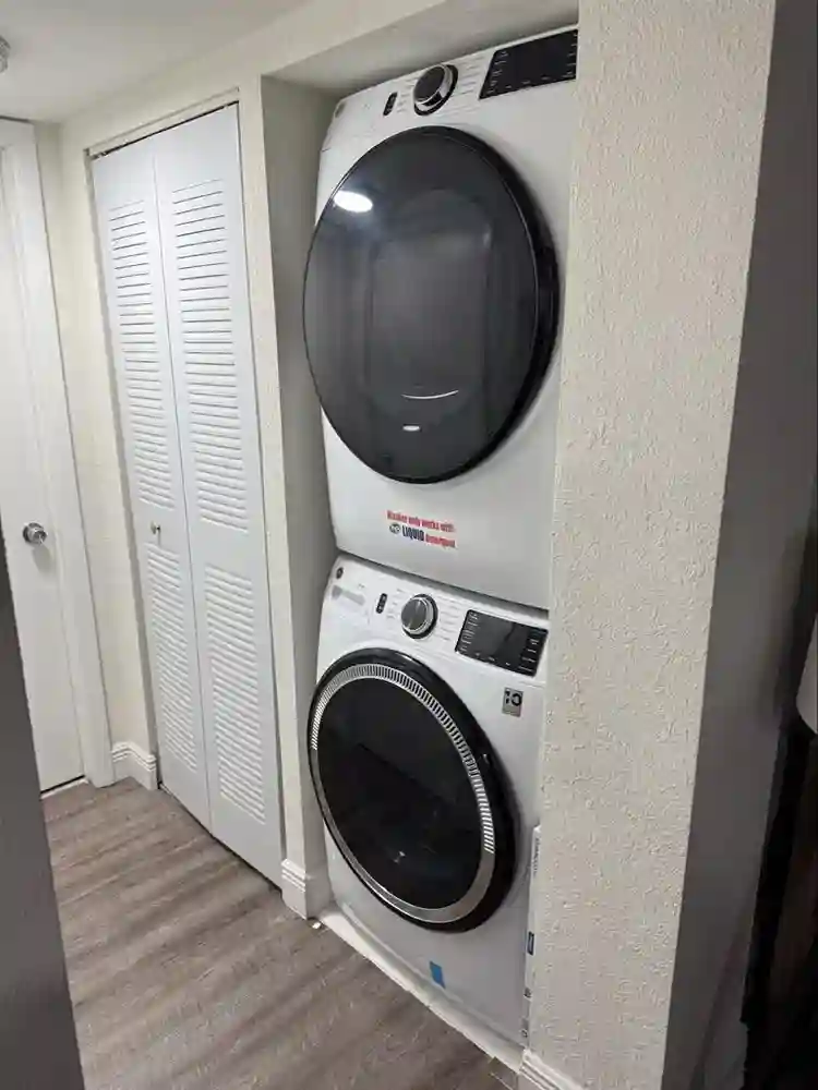 Looking For Rent and A Roommate