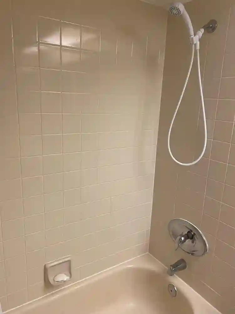 Room in Coconut Creek, Gated-Pool