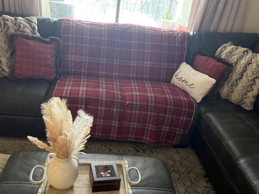 Room in Coconut Creek, Gated-Pool