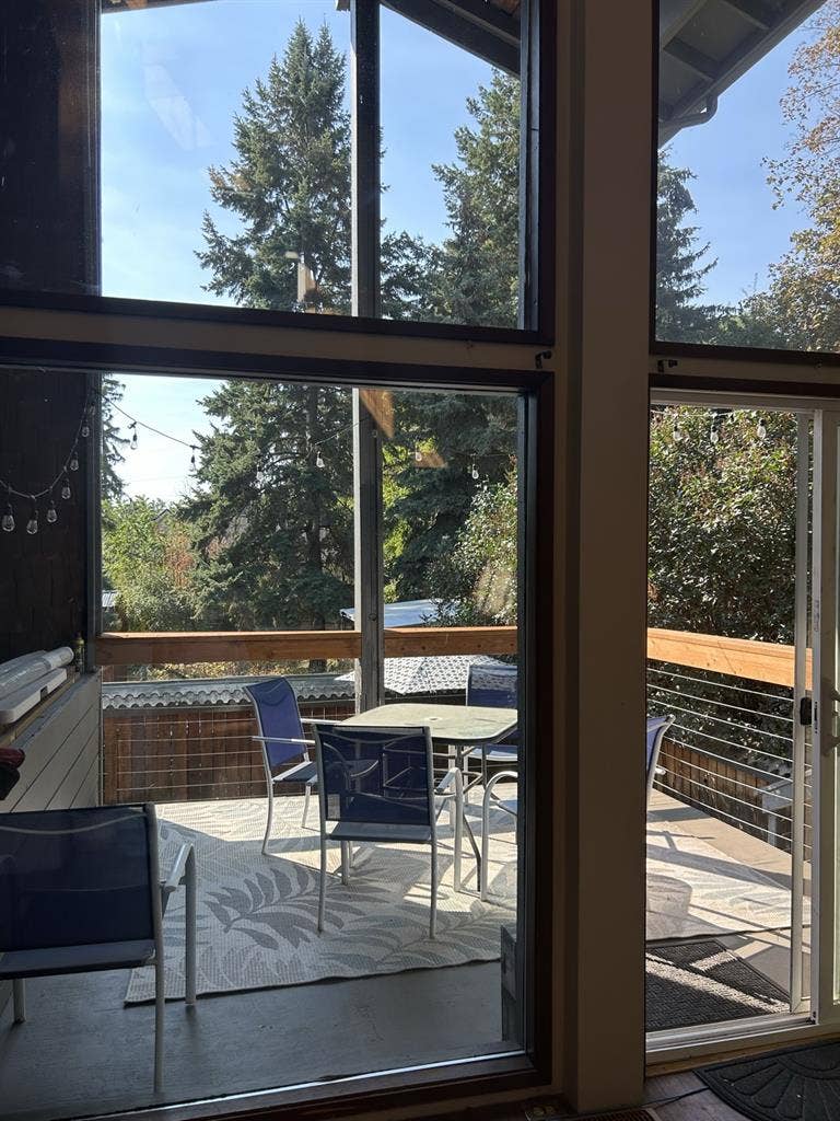 Roommate needed🤙🏻