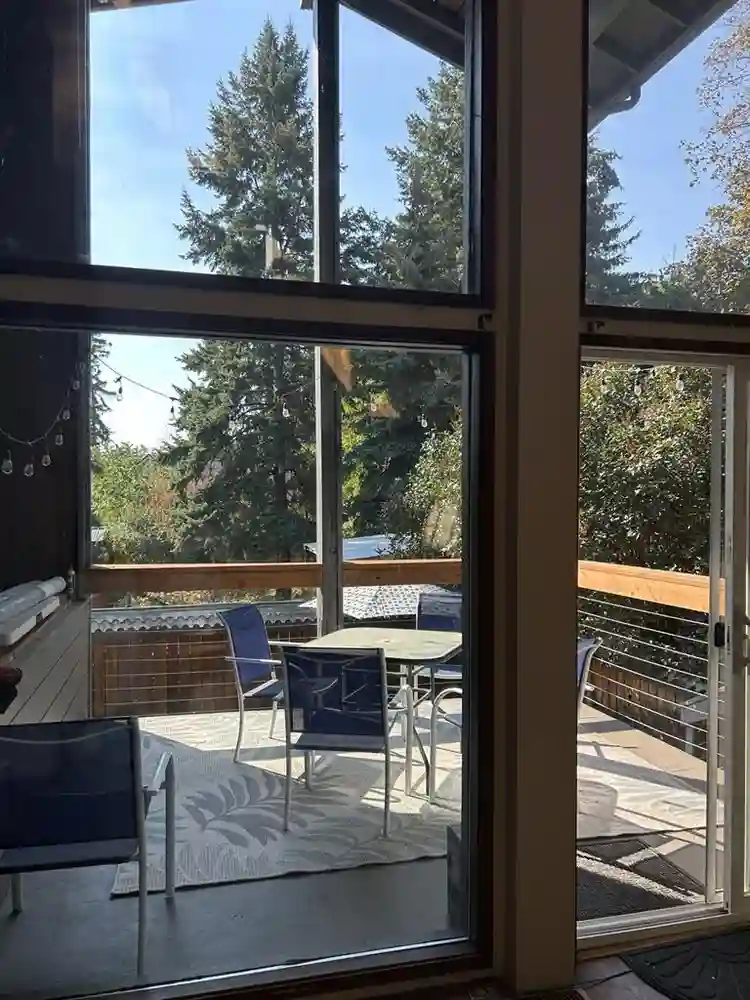 Roommate wanted for 6 months