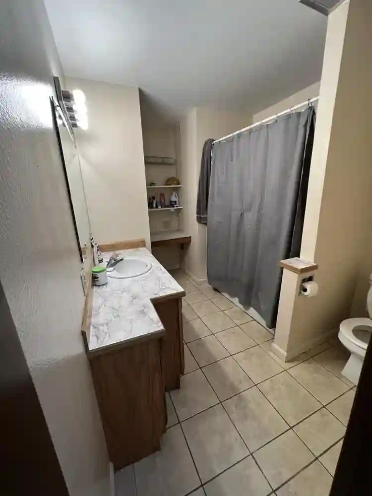 Roommate wanted for 6 months