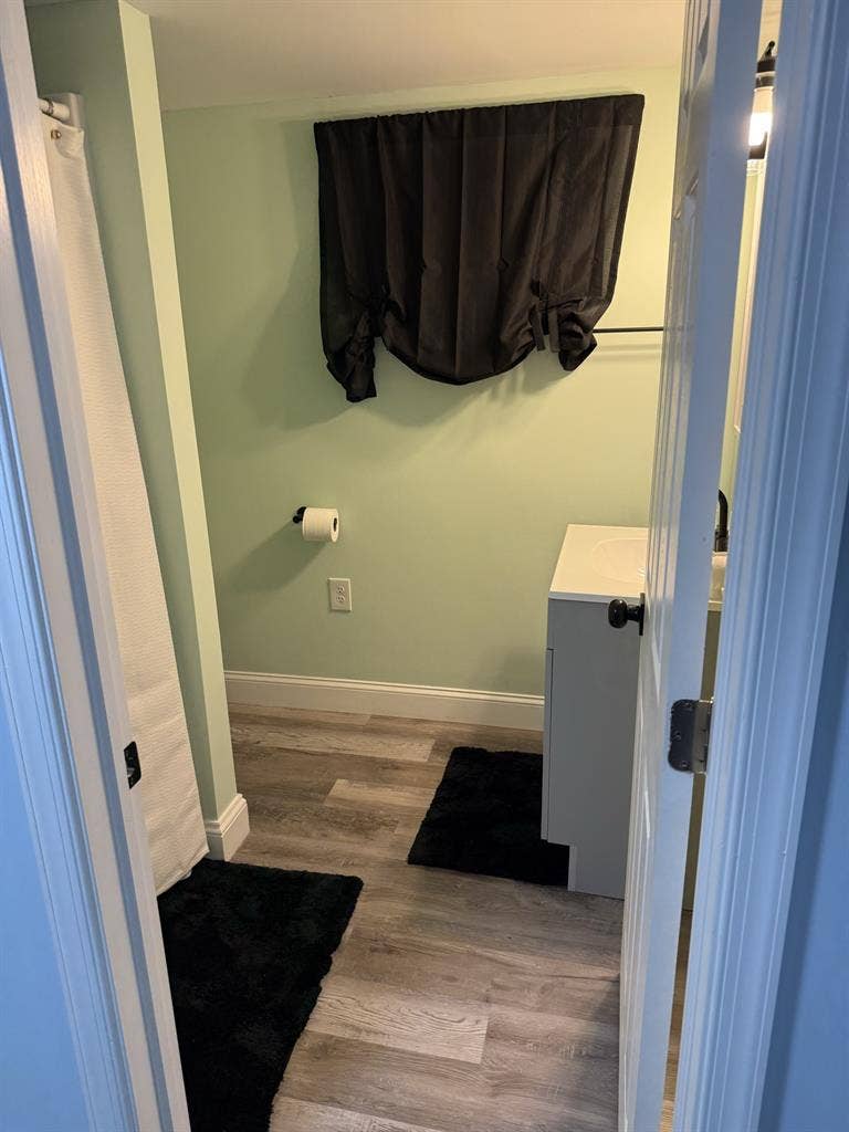 bath home, renting each Rm