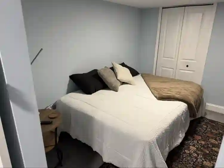 bath home, renting each Rm