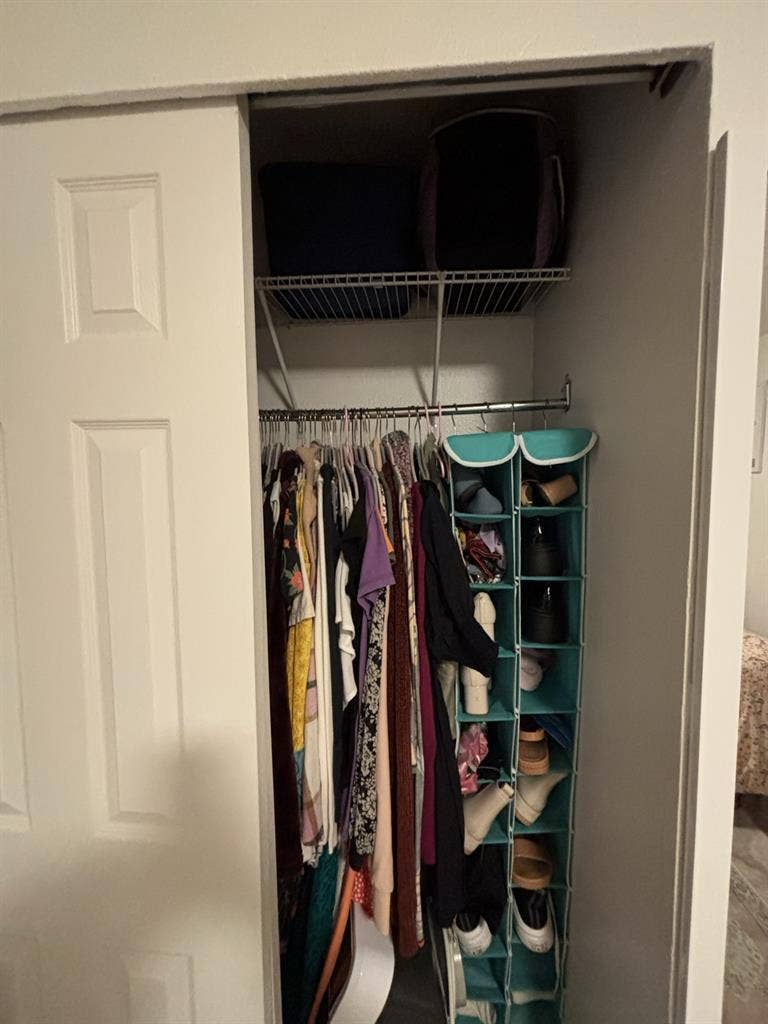 Room in West Seattle Flex Move In