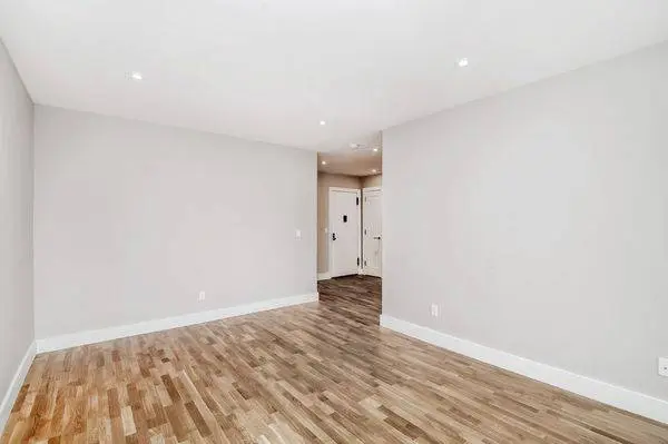 High-end STUDIO, great finishes