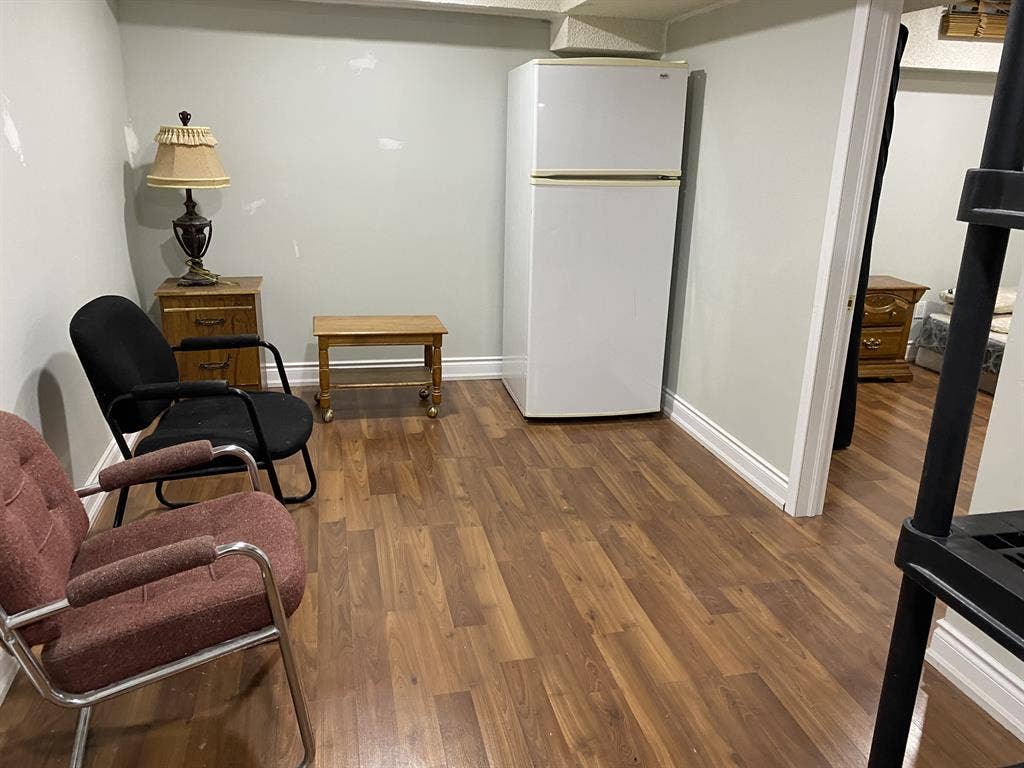 1 bhk rental basement in Brampton