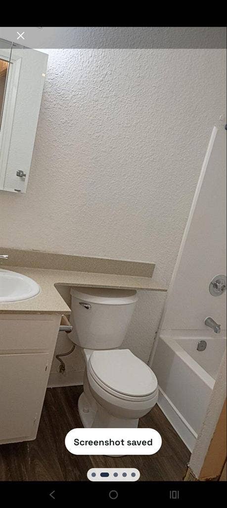 Room for rent ready now