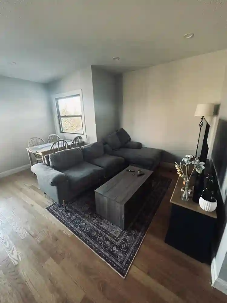 Room to rent in Mission Hill