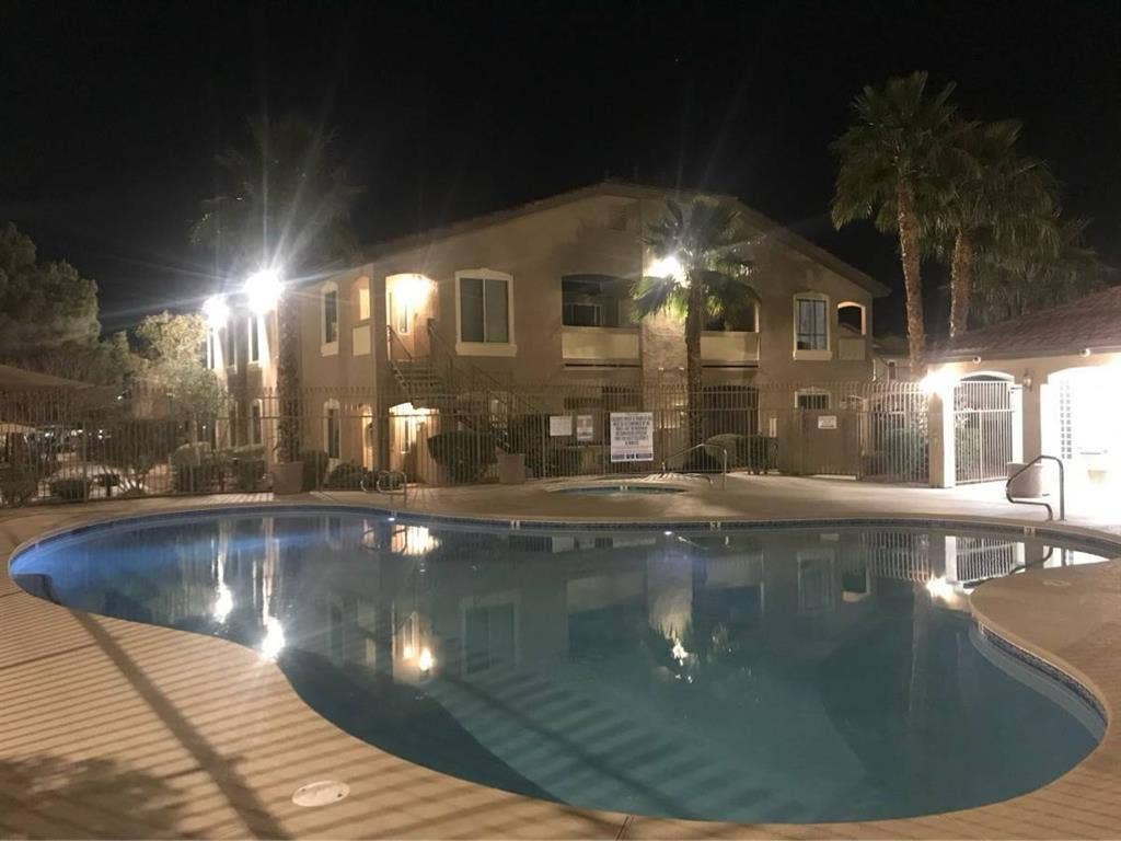 All utilities w/fast internett