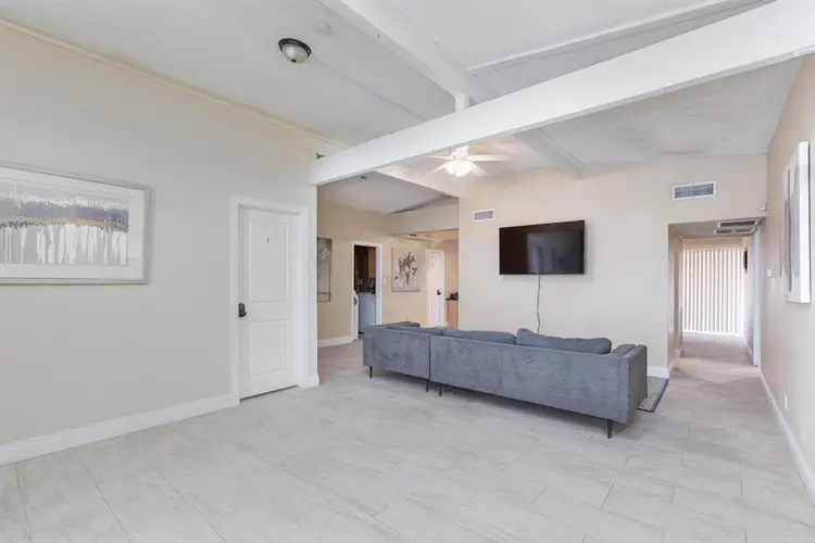 Room in a custom house very large