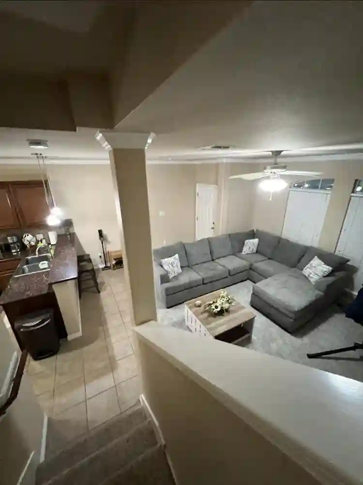 Large bedroom on 2nd floor townhome