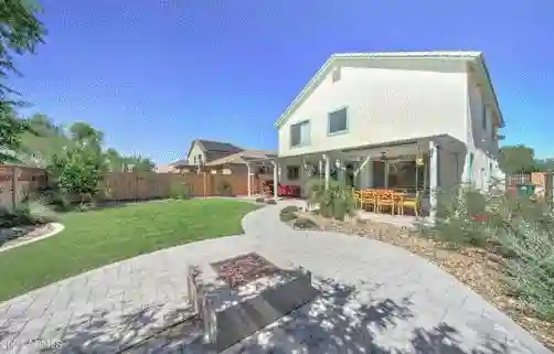 Goodyear / Master Bedroom Suite