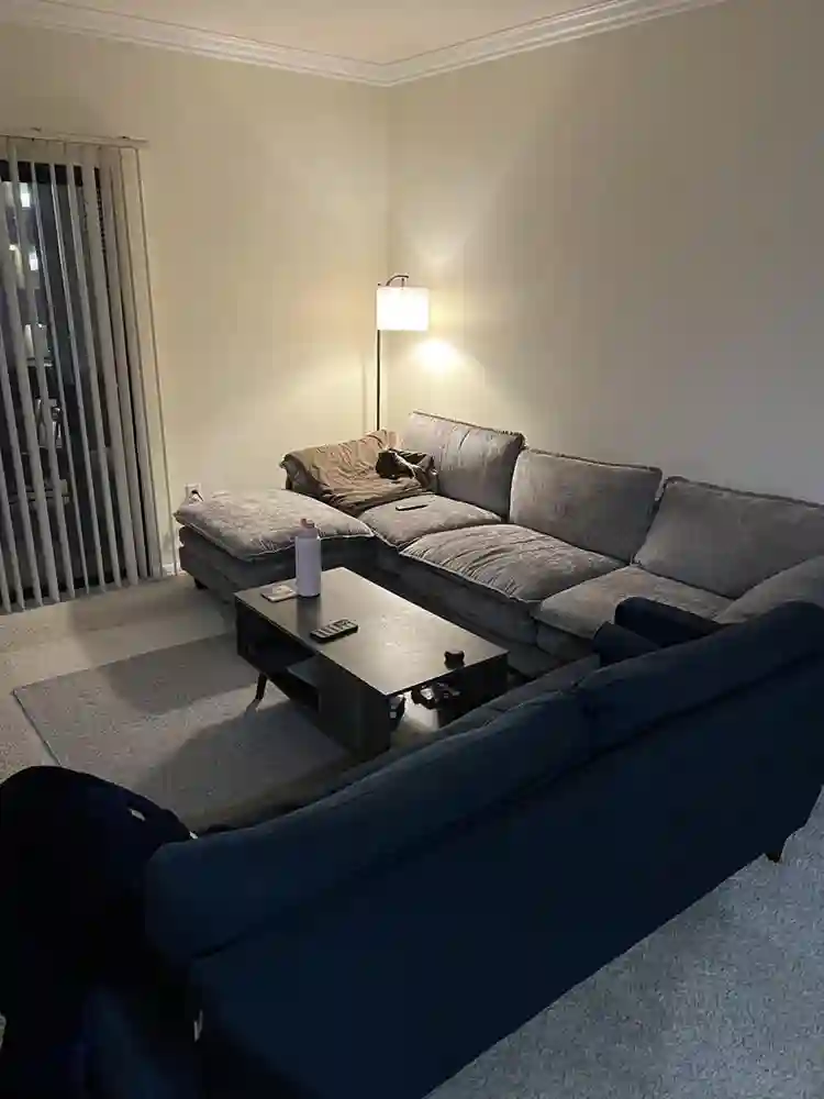 Looking for a roommate in DTLA