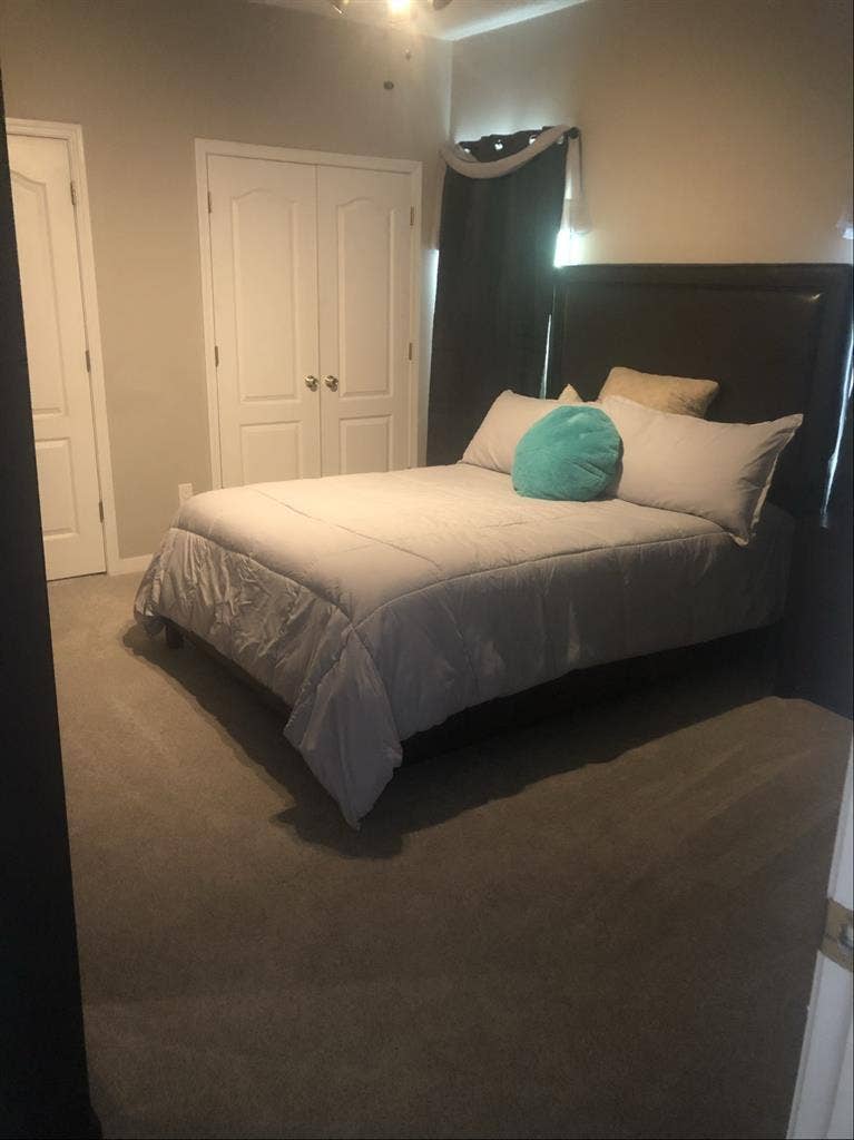 Private Room with Swim/Tennis/Gym