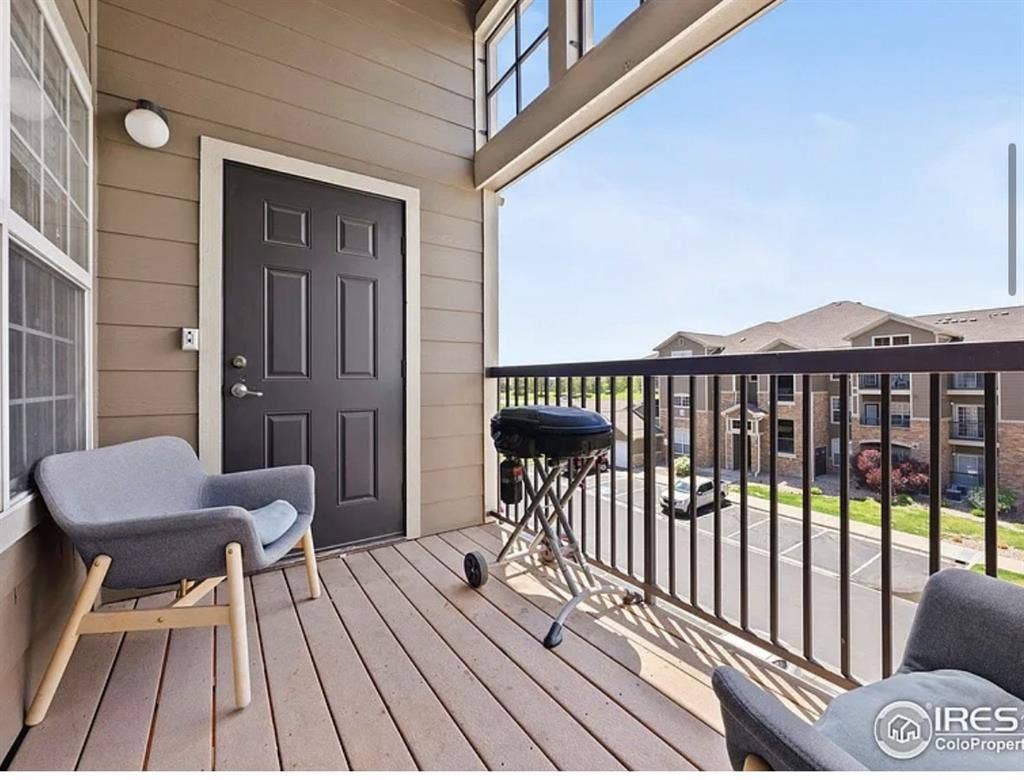 Looking for roommate in Erie