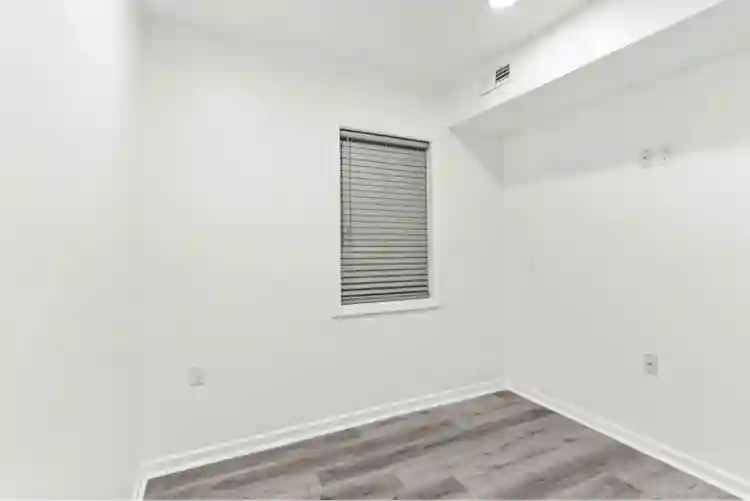 Private bedroom in Renovated House