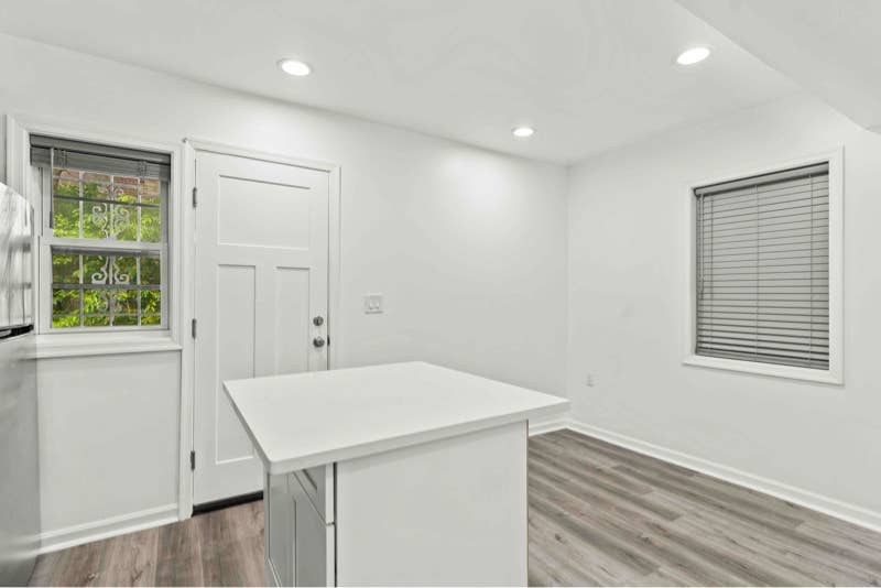 Private bedroom in Renovated House